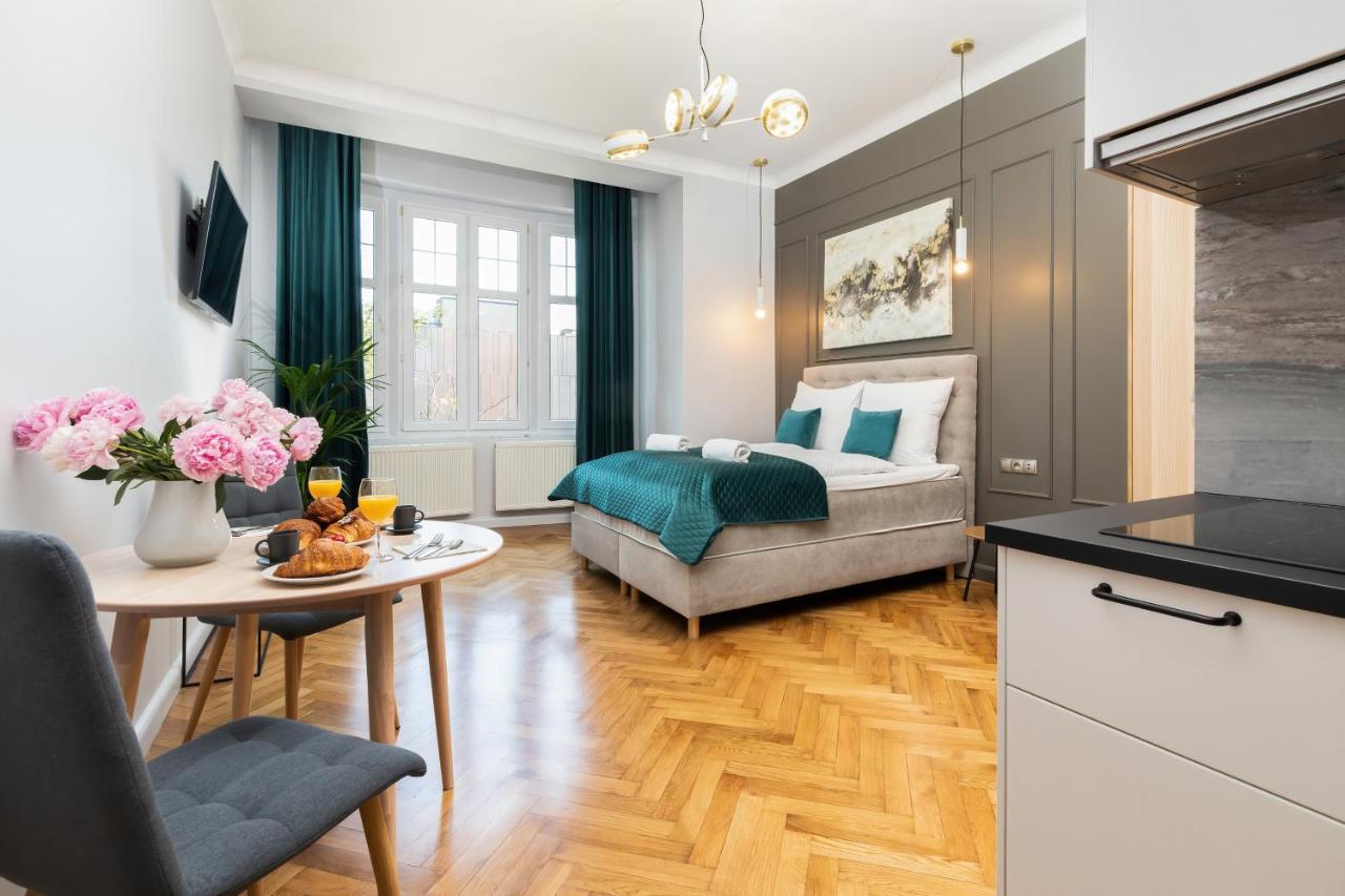 Sopot Rivoli Apartments Near The Beach & Pier By Noclegi Renters Ngoại thất bức ảnh