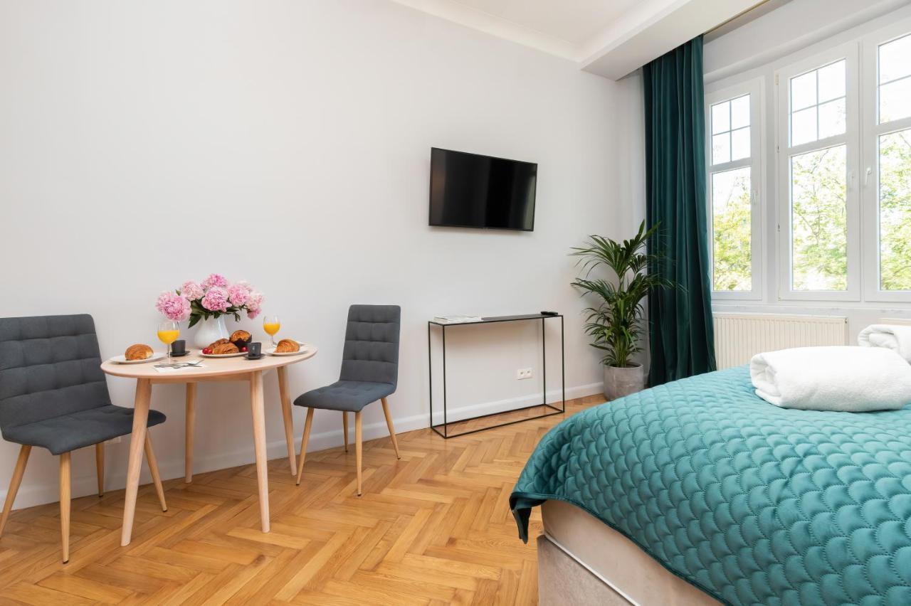 Sopot Rivoli Apartments Near The Beach & Pier By Noclegi Renters Ngoại thất bức ảnh