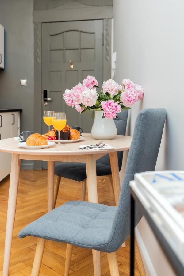 Sopot Rivoli Apartments Near The Beach & Pier By Noclegi Renters Ngoại thất bức ảnh